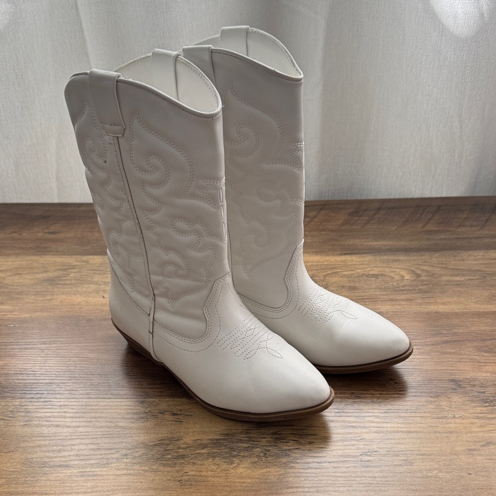 Tucker + Tate White Kids Western Boots